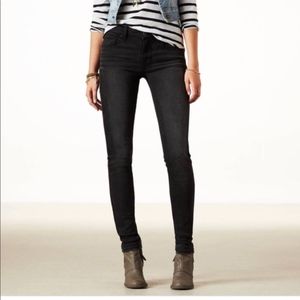 American Eagle Black Wash Skinny Jeans SZ 4